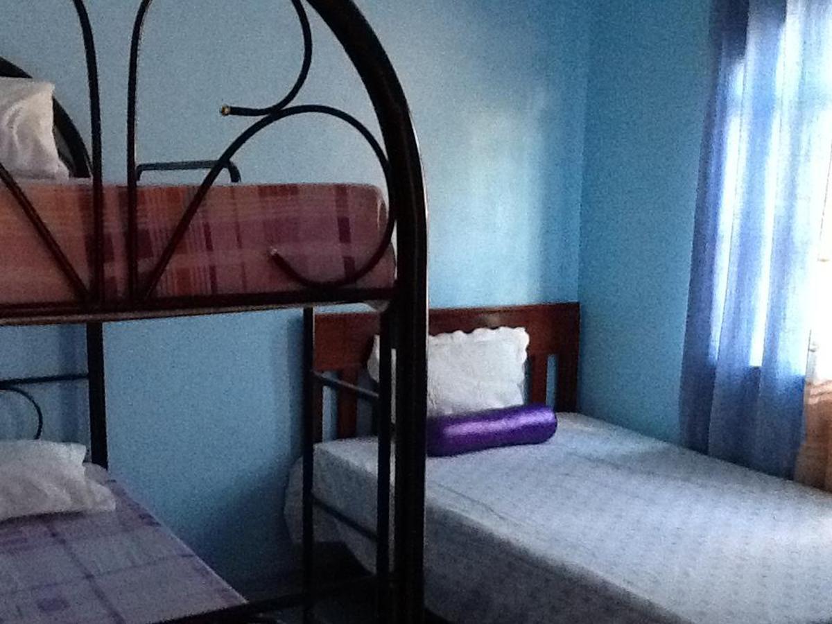 Bognot Lodge : Alvin Bognot Mt Pinatubo Guesthouse And Tours Santa Juliana Oda fotoğraf